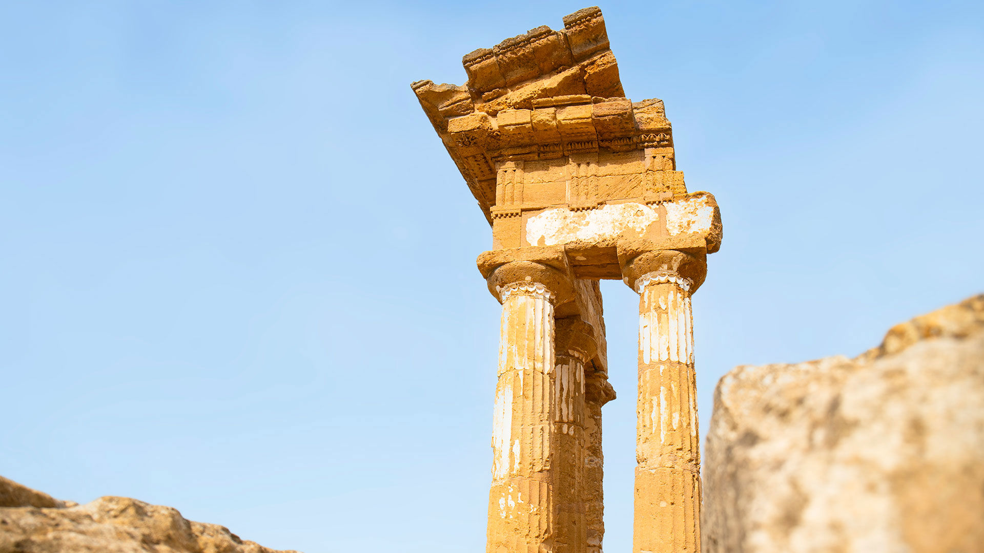 Hotel on the beach a few steps from the Scala dei Turchi 8
