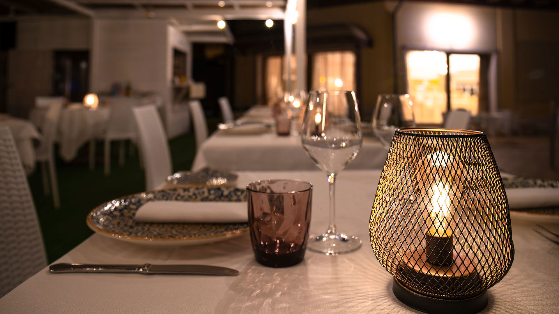 Sala Nettuno and Sala Minerva elegant spaces for banquets 5