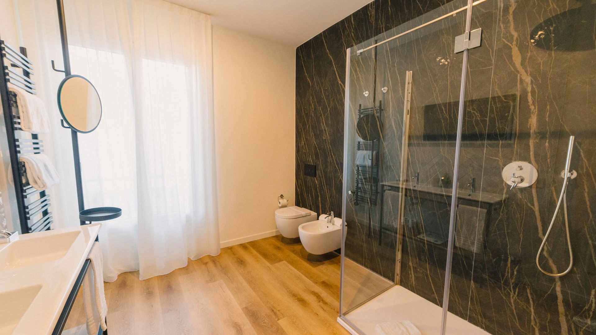 Junior Suite Deluxe vista mare 4