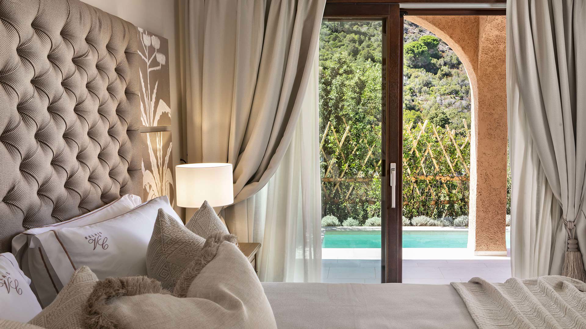 Prestige with private pool 2