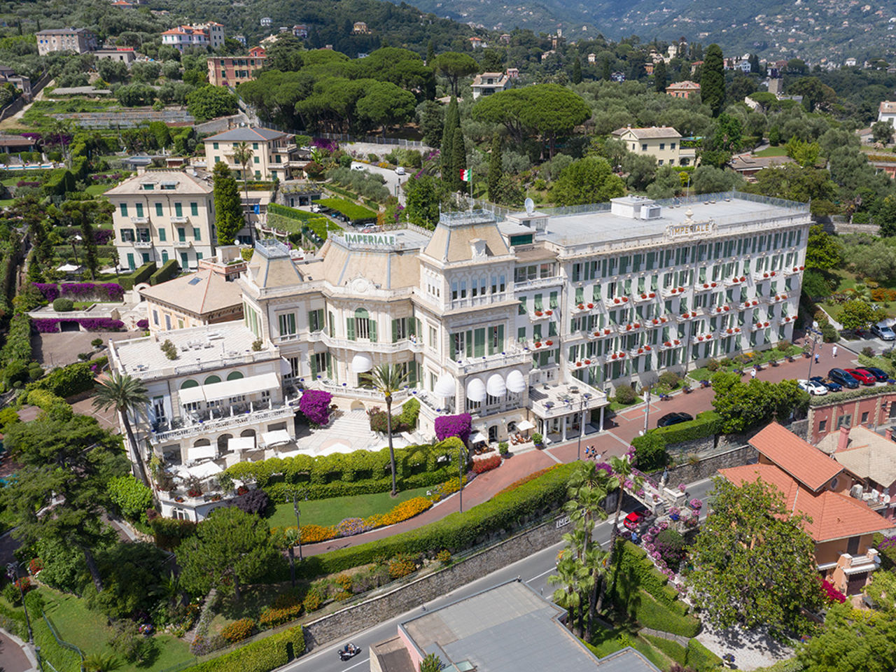 Services and Useful Information 16 Services and Useful Information 16