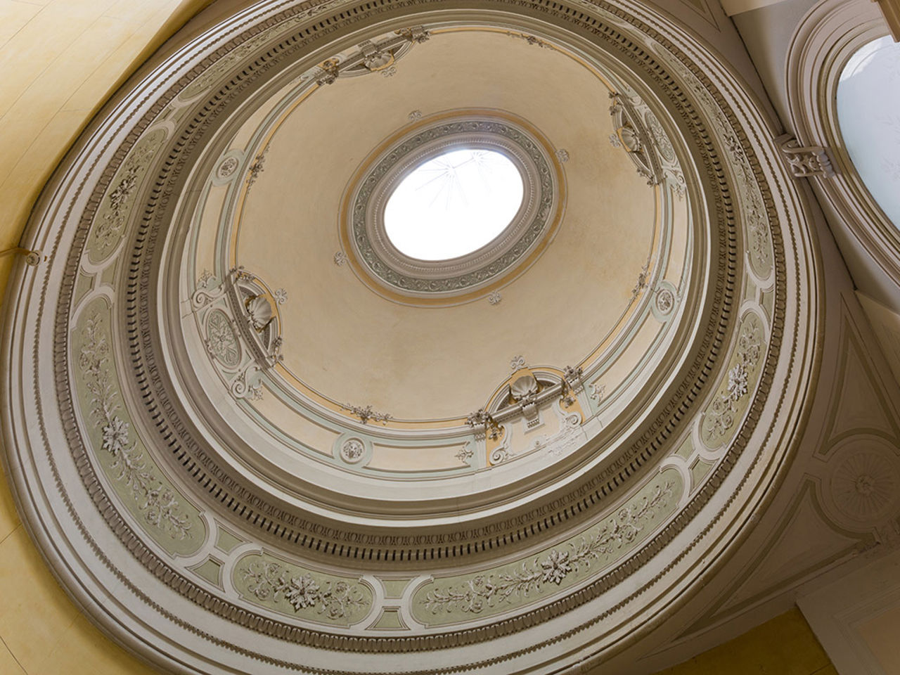 Gallery 32 Gallery 32