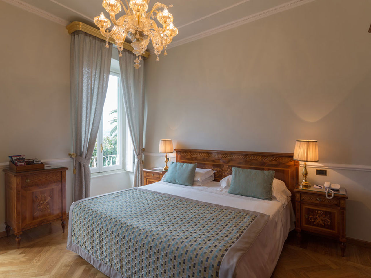 Double Room with Sea View and Balcony 5