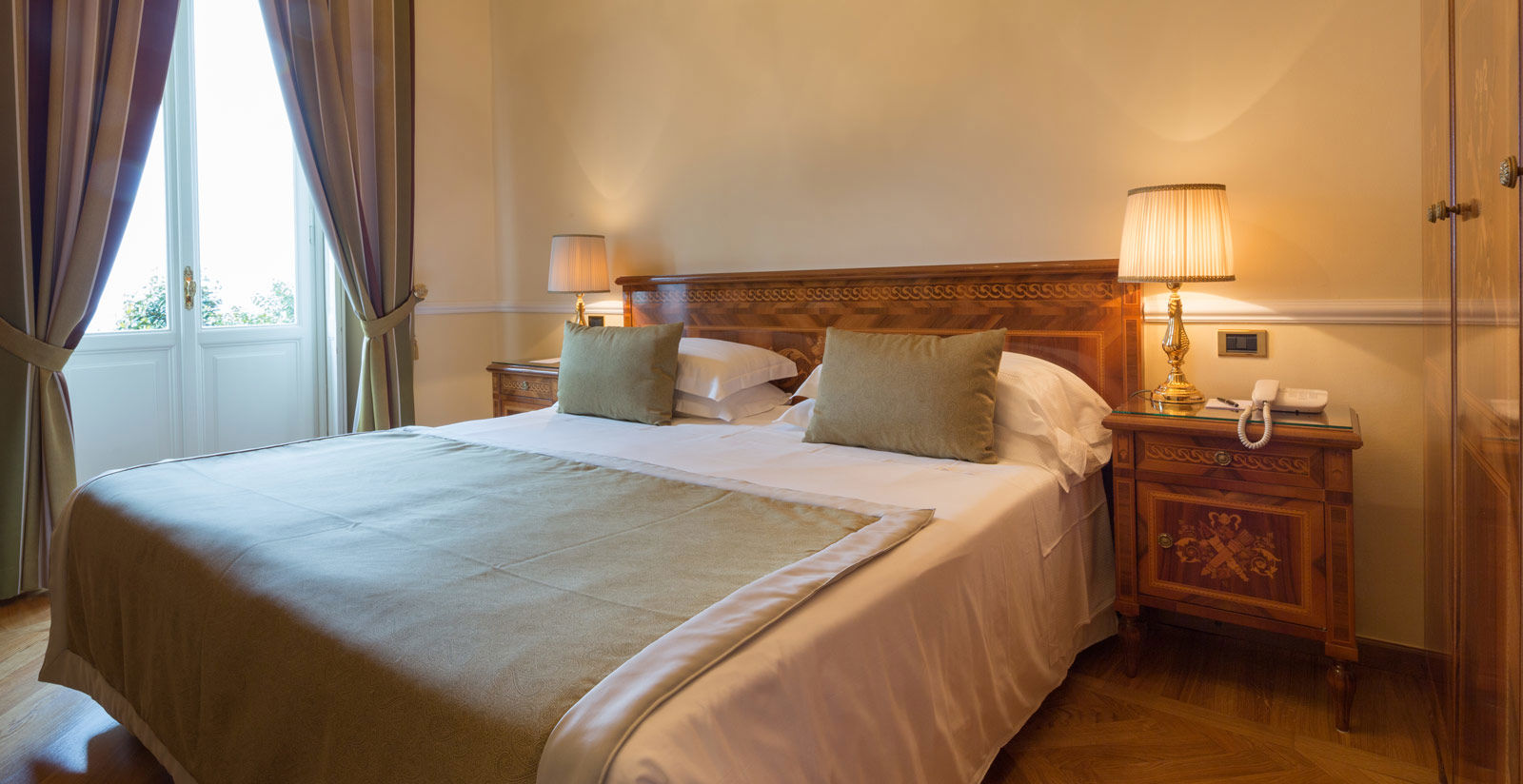 Standard Double Room Sea View 3