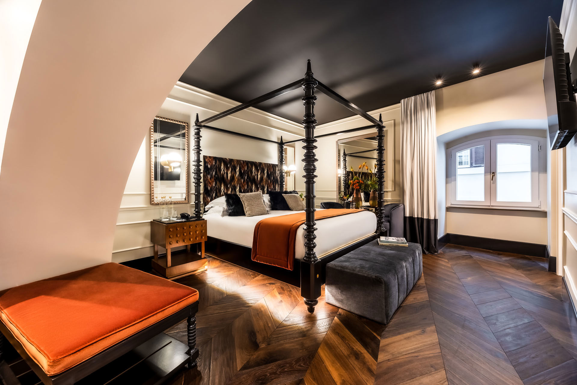 King Deluxe Room 9