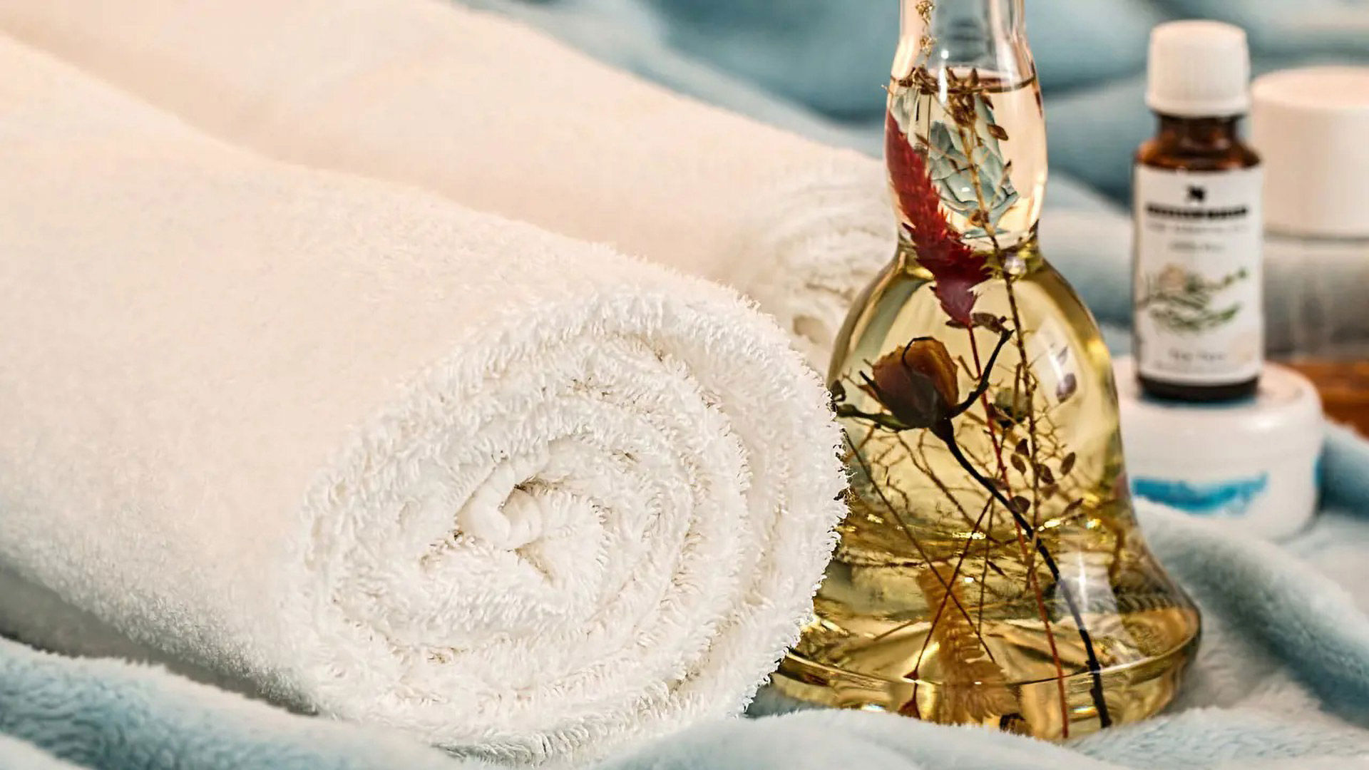 Discover the surroundings 0