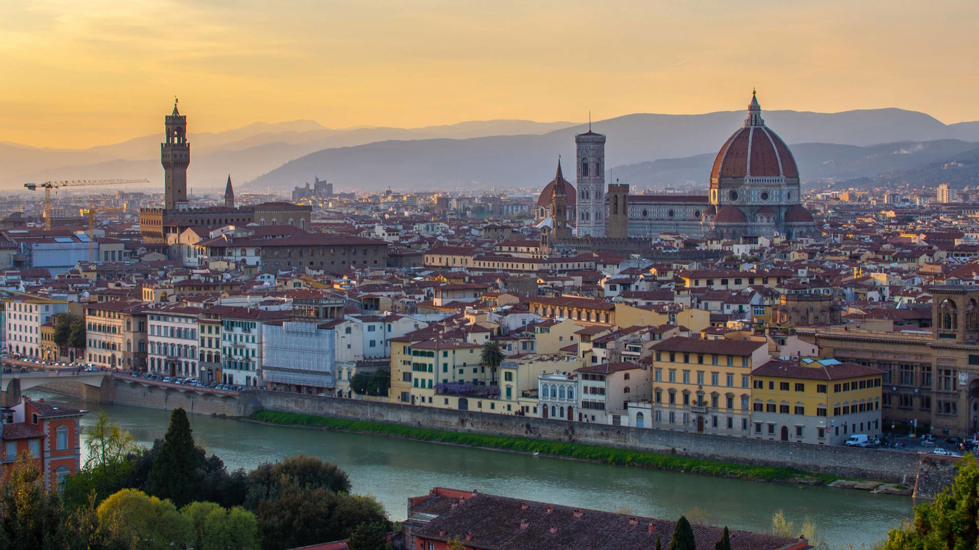 Discover the surroundings 0