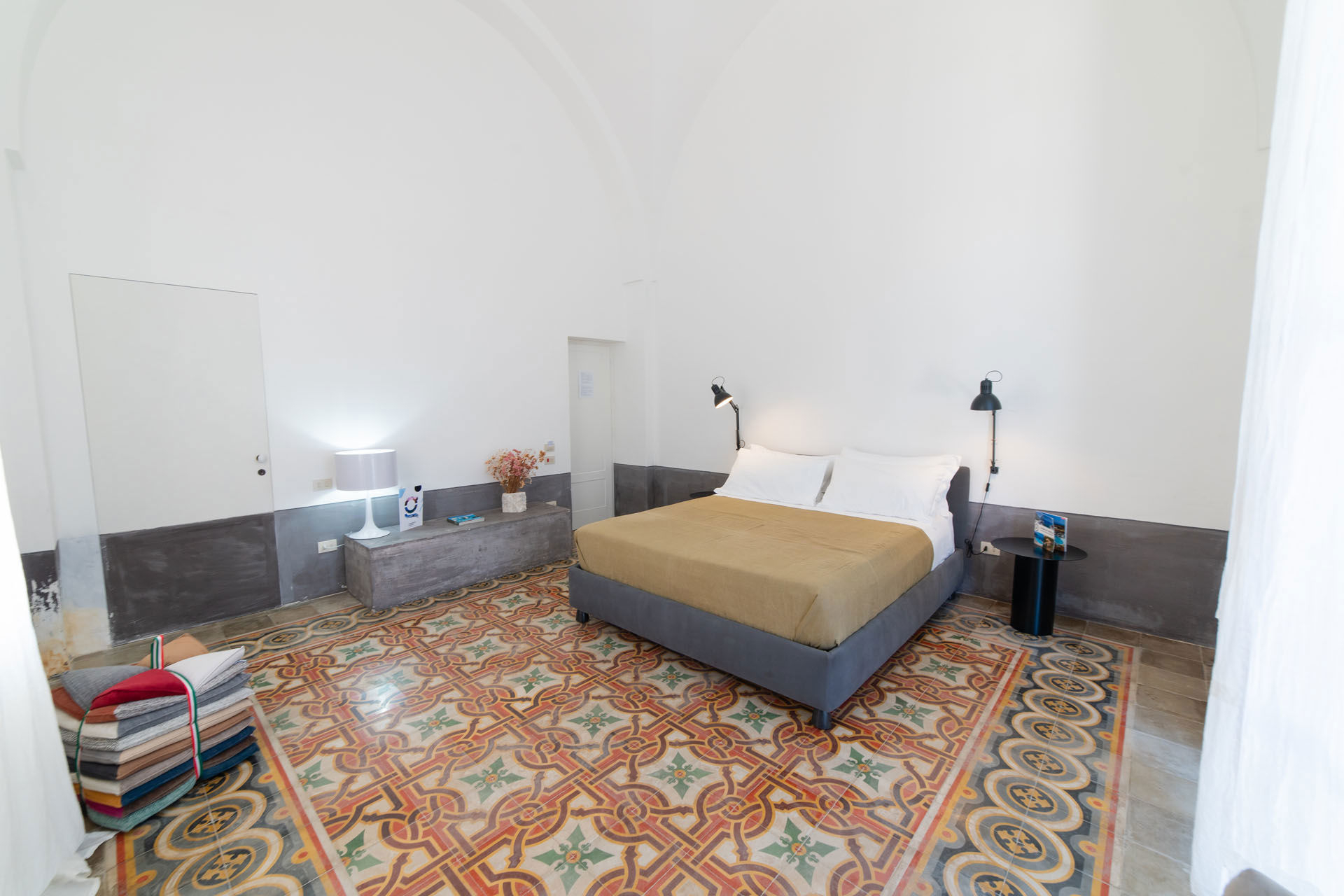 Rooms & Suite 8