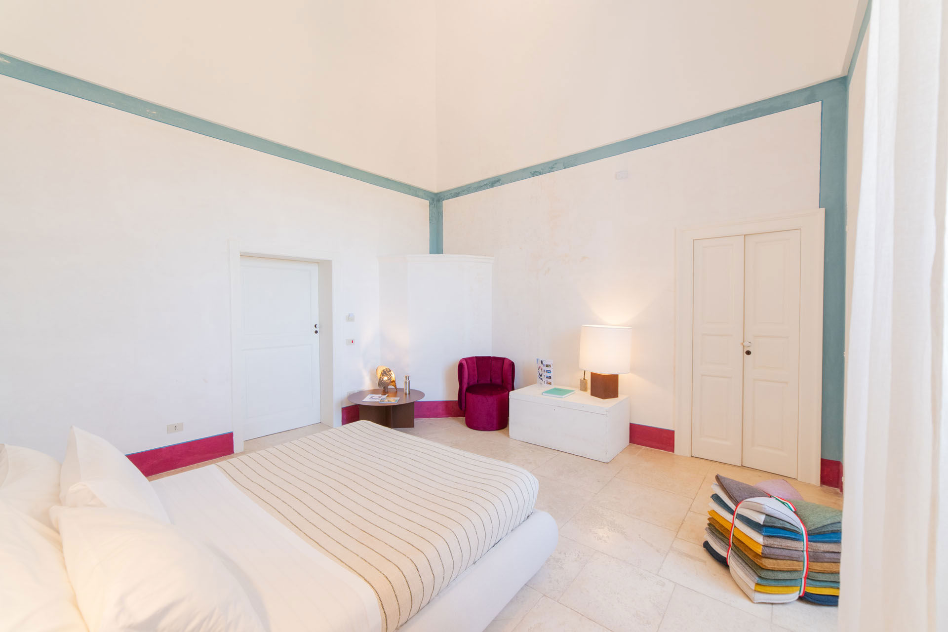 Rooms & Suite 11