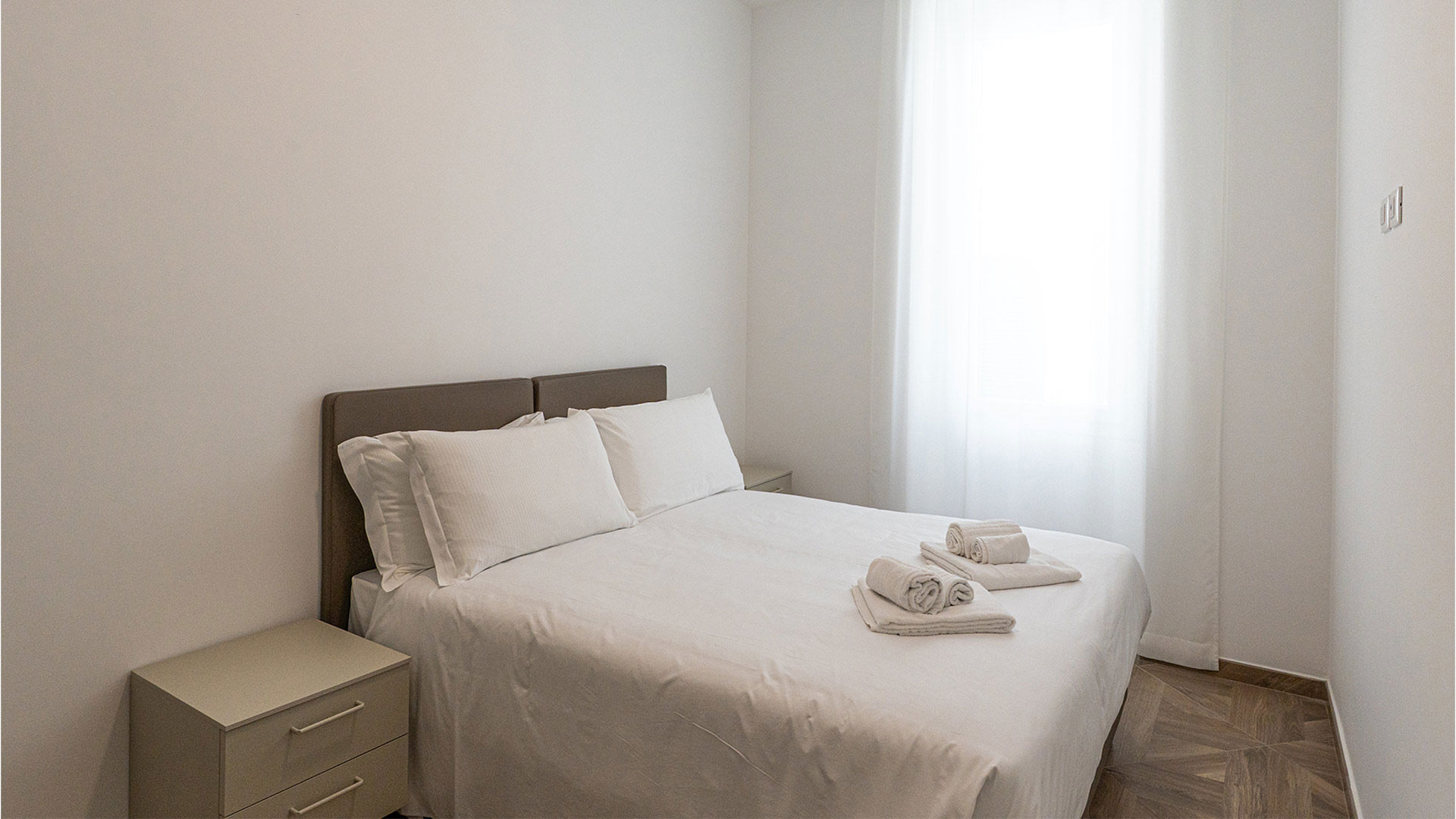 Appartement Deux-Pièces Classique  1