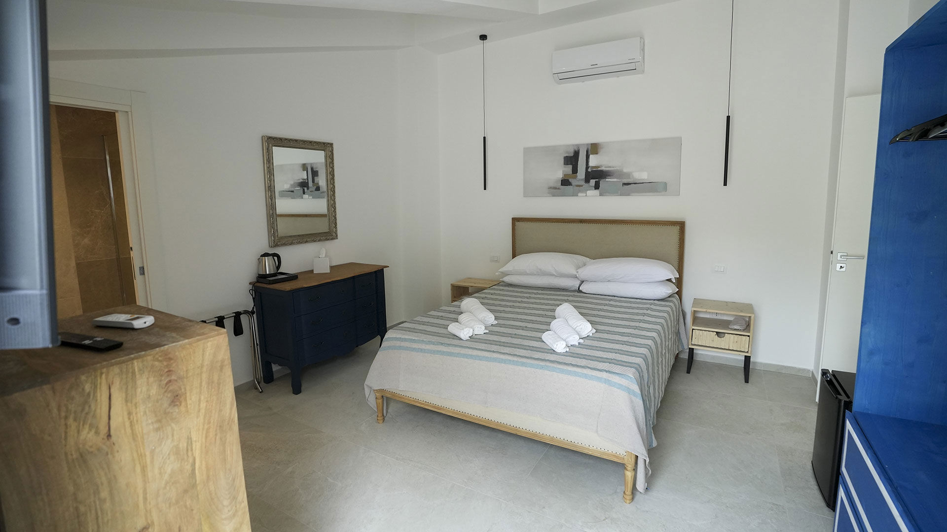 Deluxe Connecting Room II 1