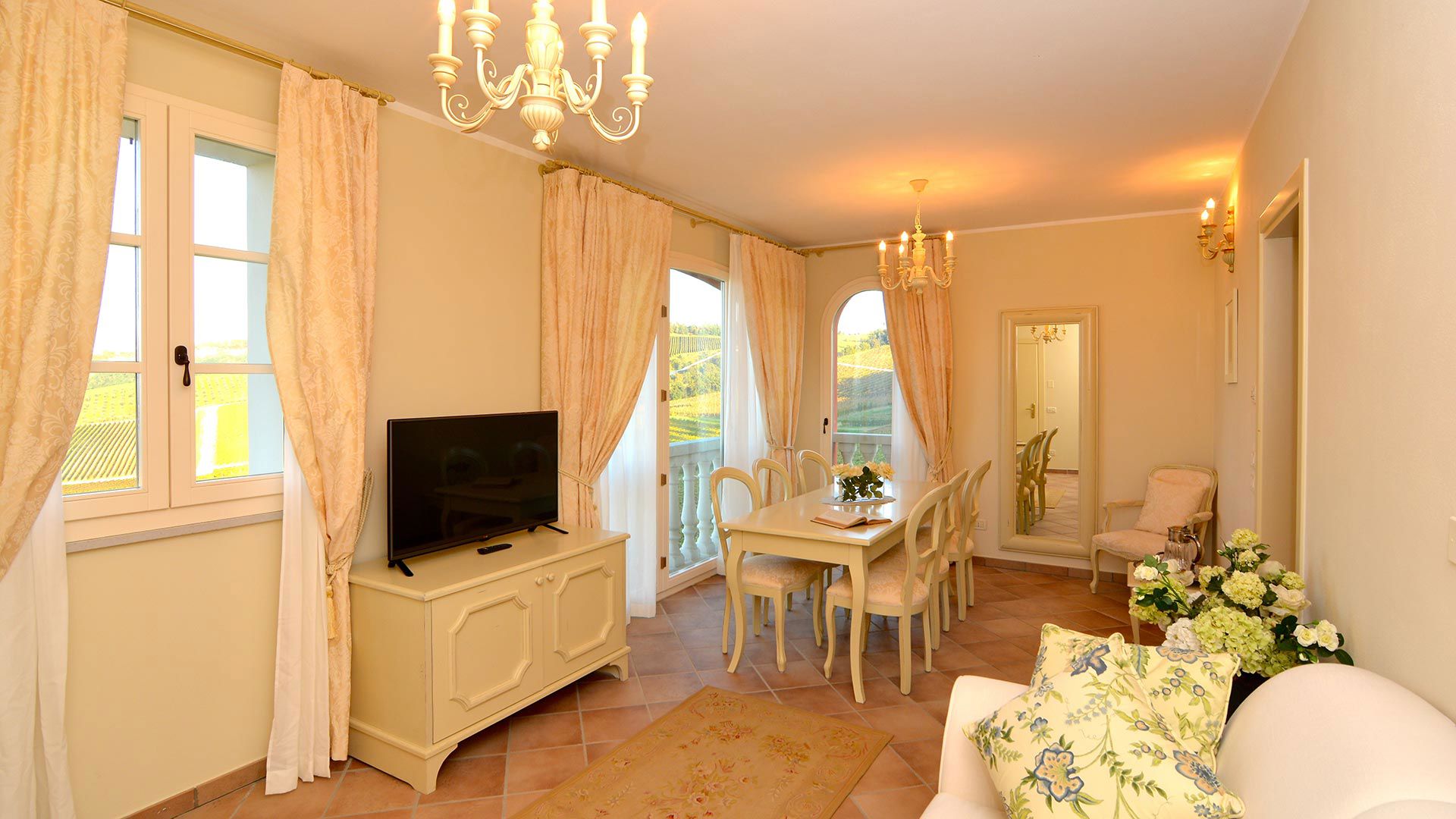 The Raggio Family Suites 1