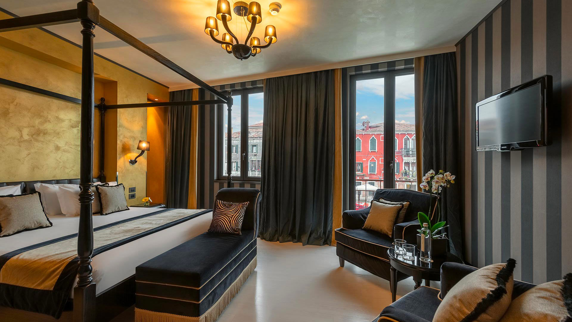 Venice Collection 27