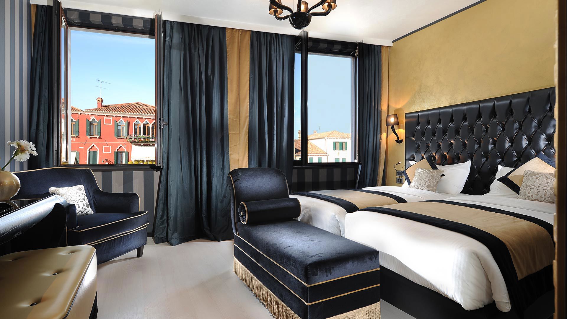 Superior Canal View 10