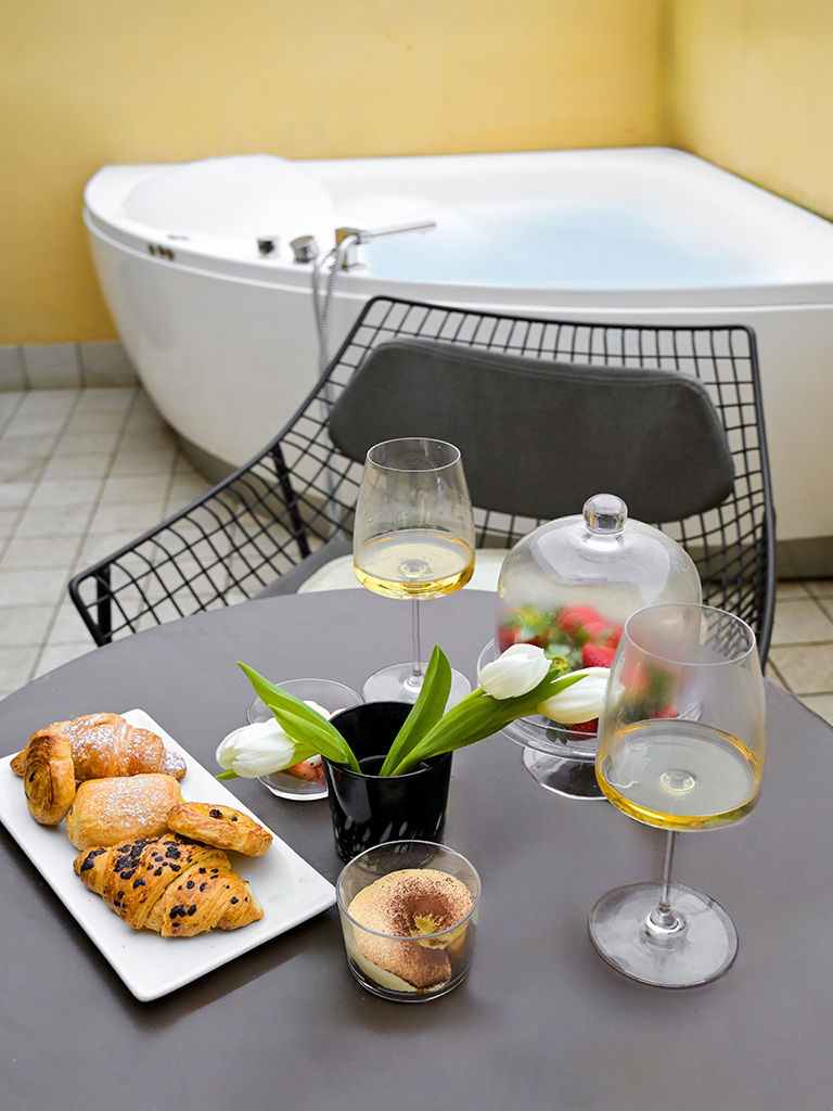 Interconnecting Panoramic 22