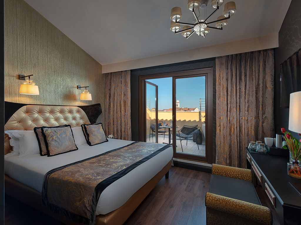 Interconnecting Panoramic 25