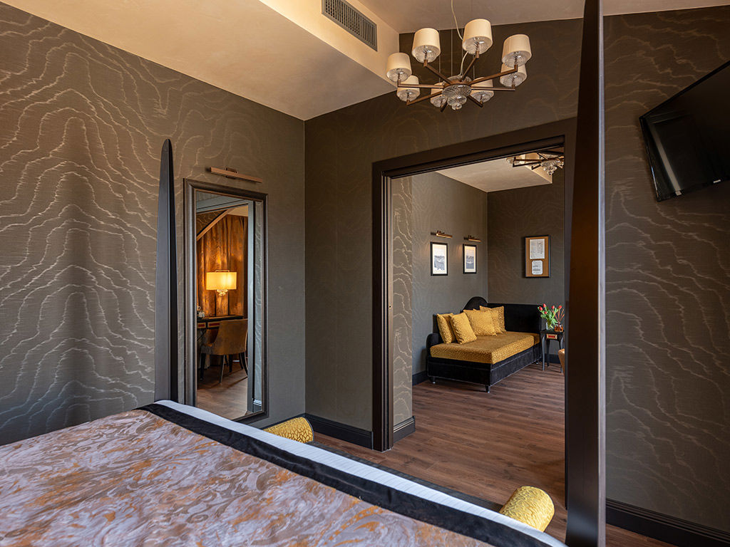 Panoramic Suite with two Terraces, Canal View and Outdoor Jacuzzi 14