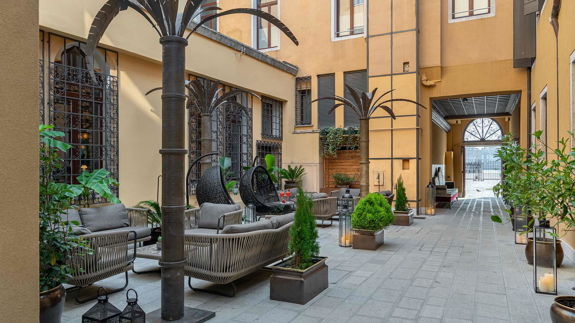 Venice Collection 15