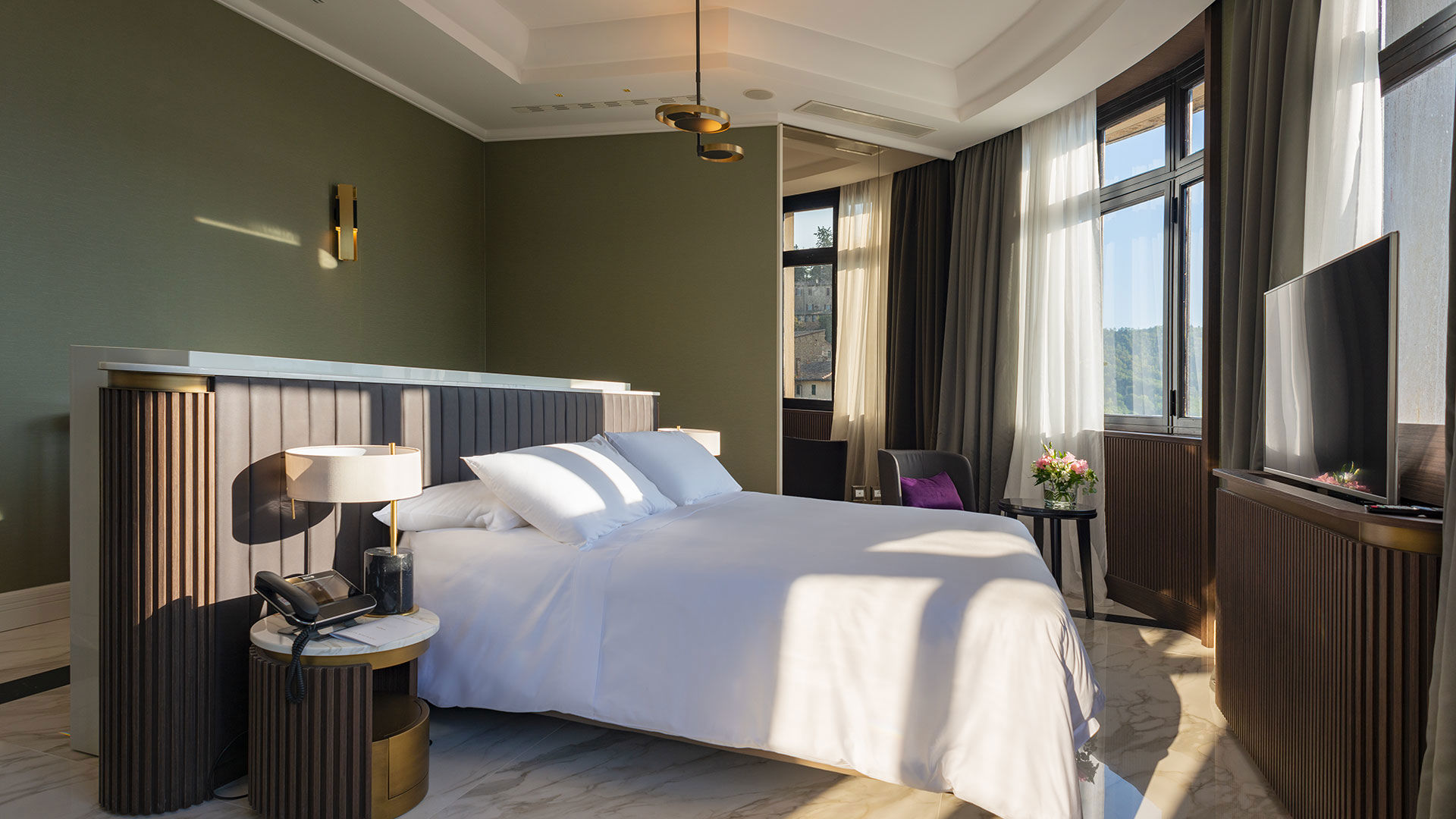 Penthouse & Imperial Suite 2