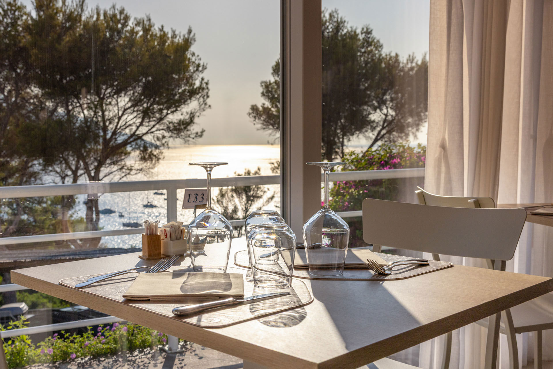 Hotel Paradiso 1