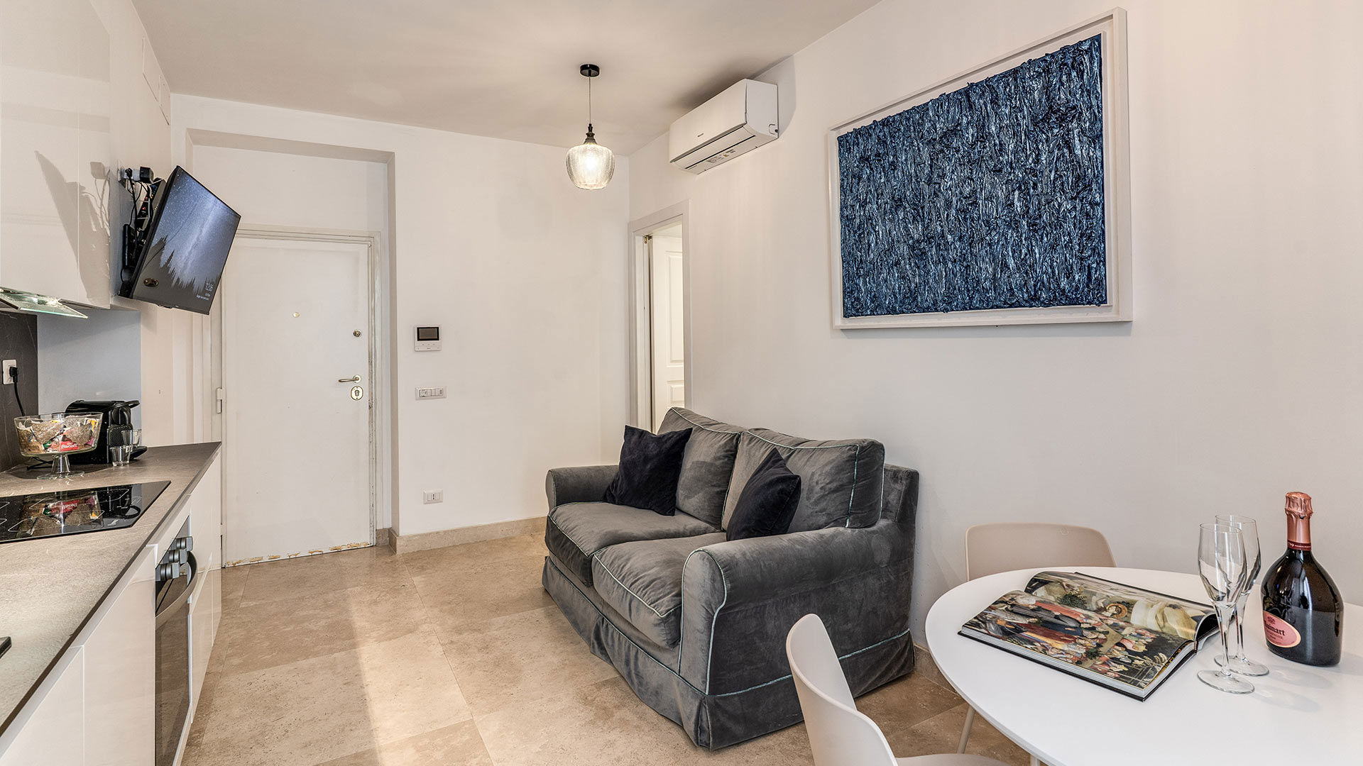 Sabina 2 – Via del Corso 277 3