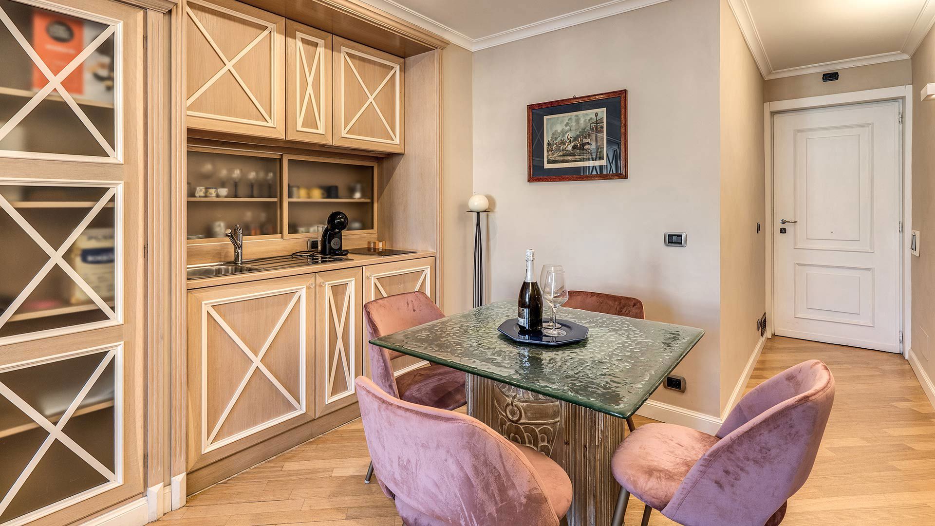 Dolce Vita – Via Po 2, Rome 4