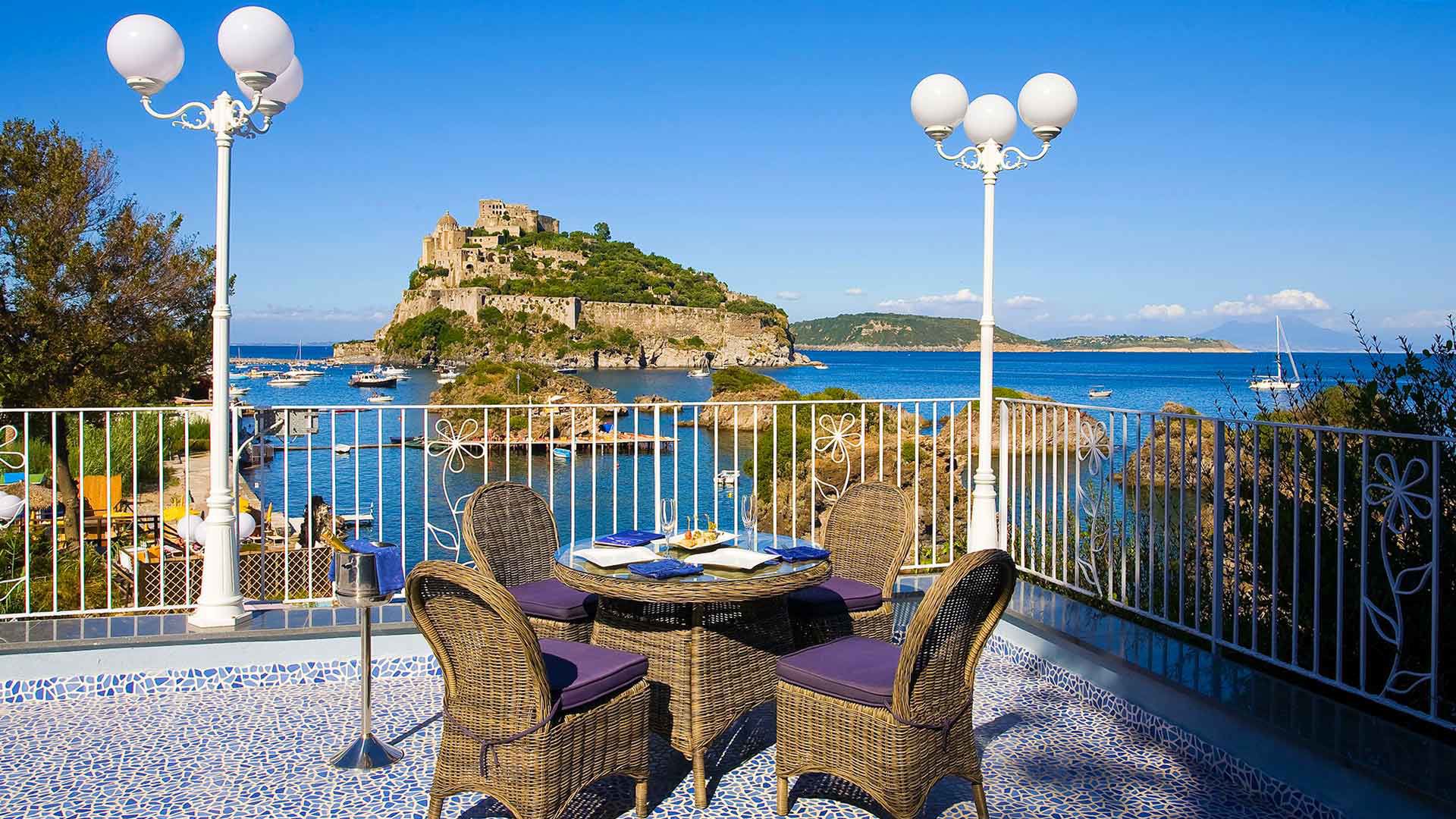 Strand Hotel Delfini Terme 4