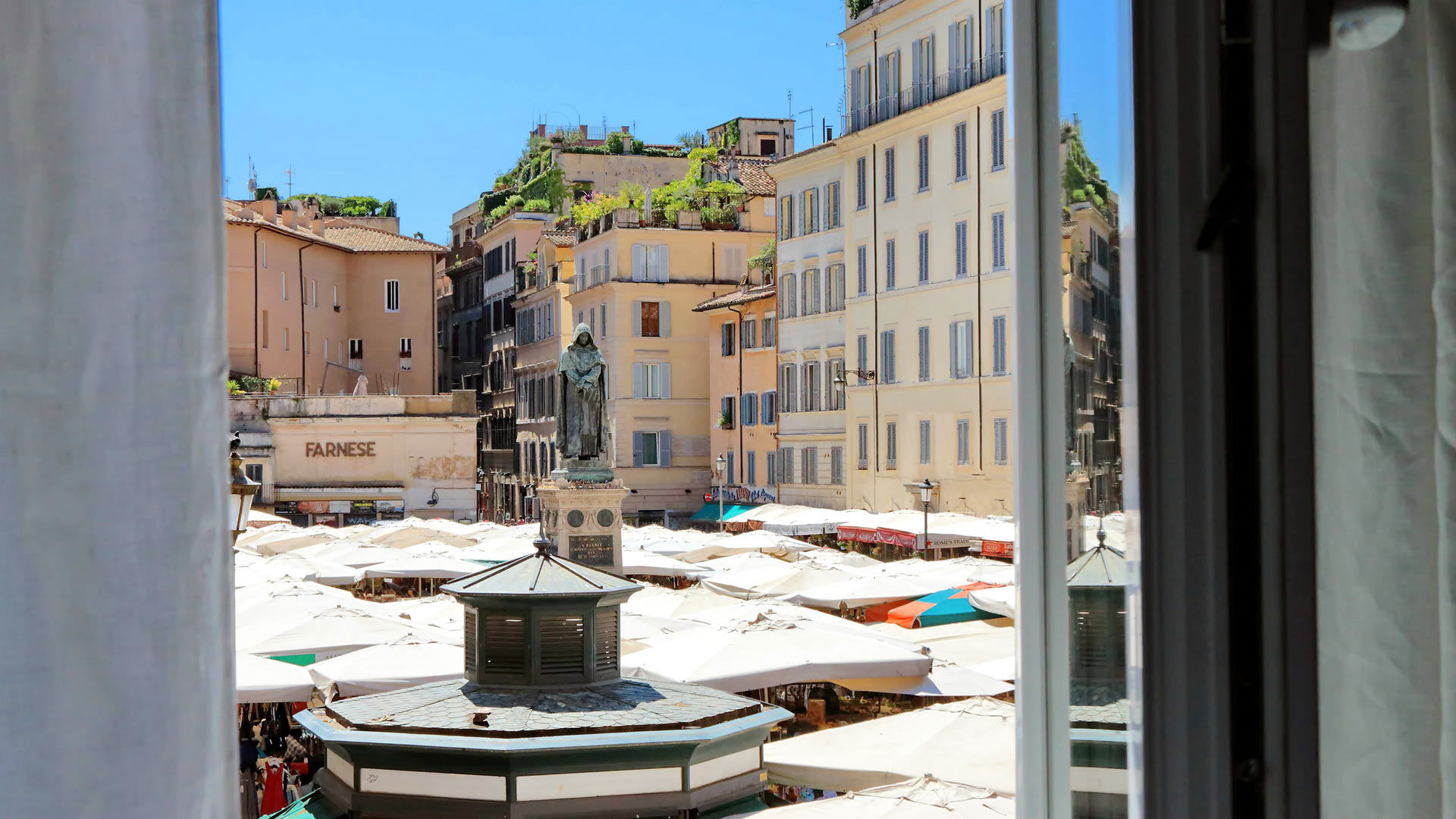 Independent Suites with View 3