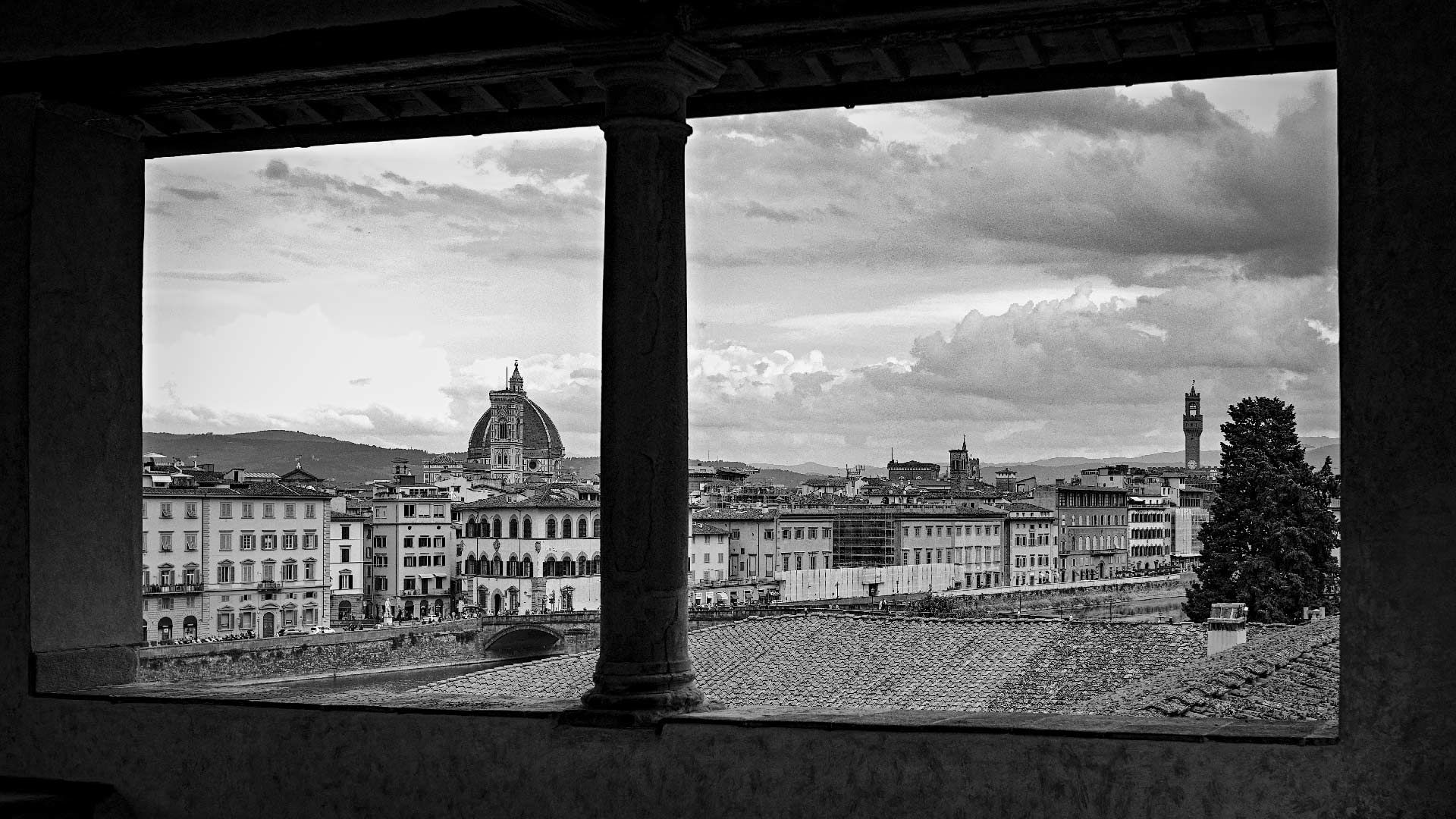 私たちについて 13