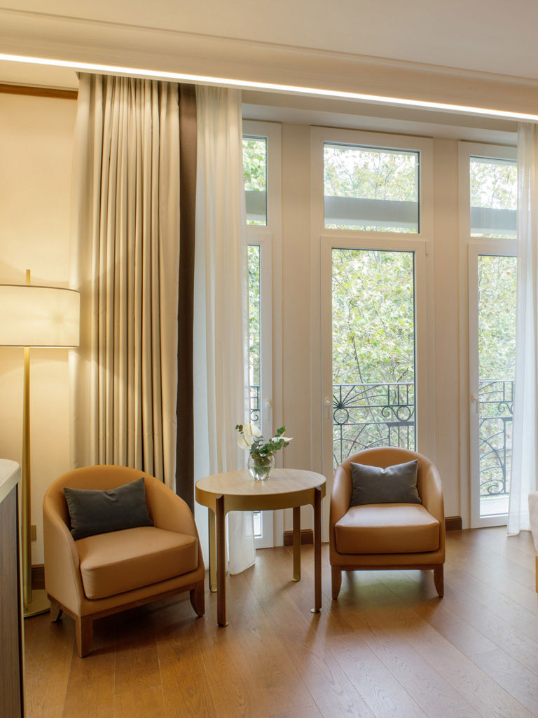 Omnia Deluxe Executive 2