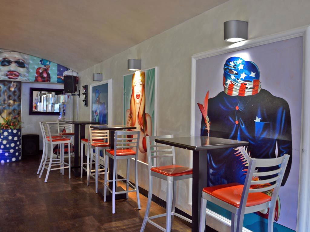 Sports & Entertainment 7