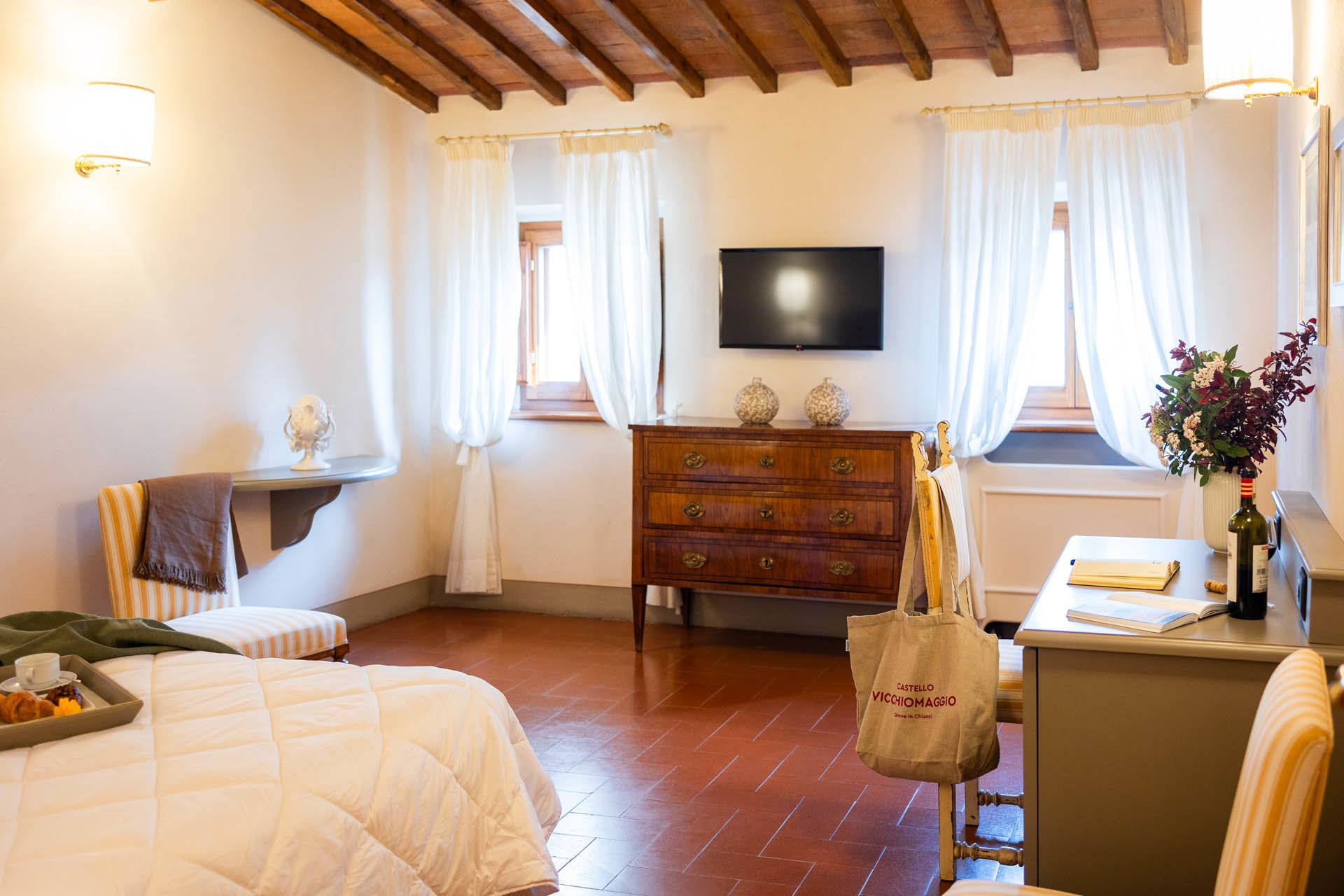 Classic Room – Partial View 3