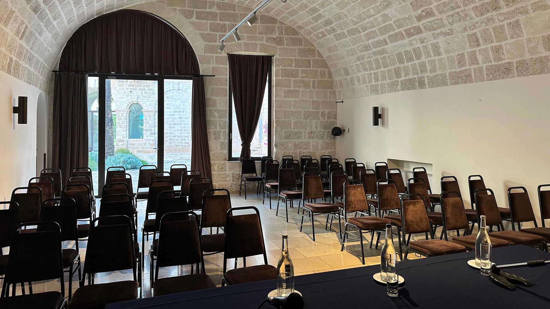 Contattaci per i tuoi eventi 1