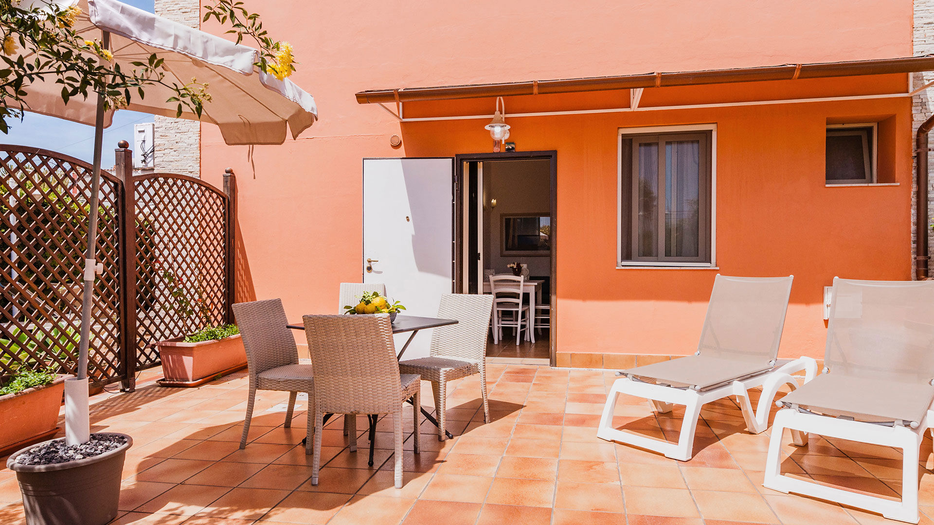 Bilocale Economy con Patio 9