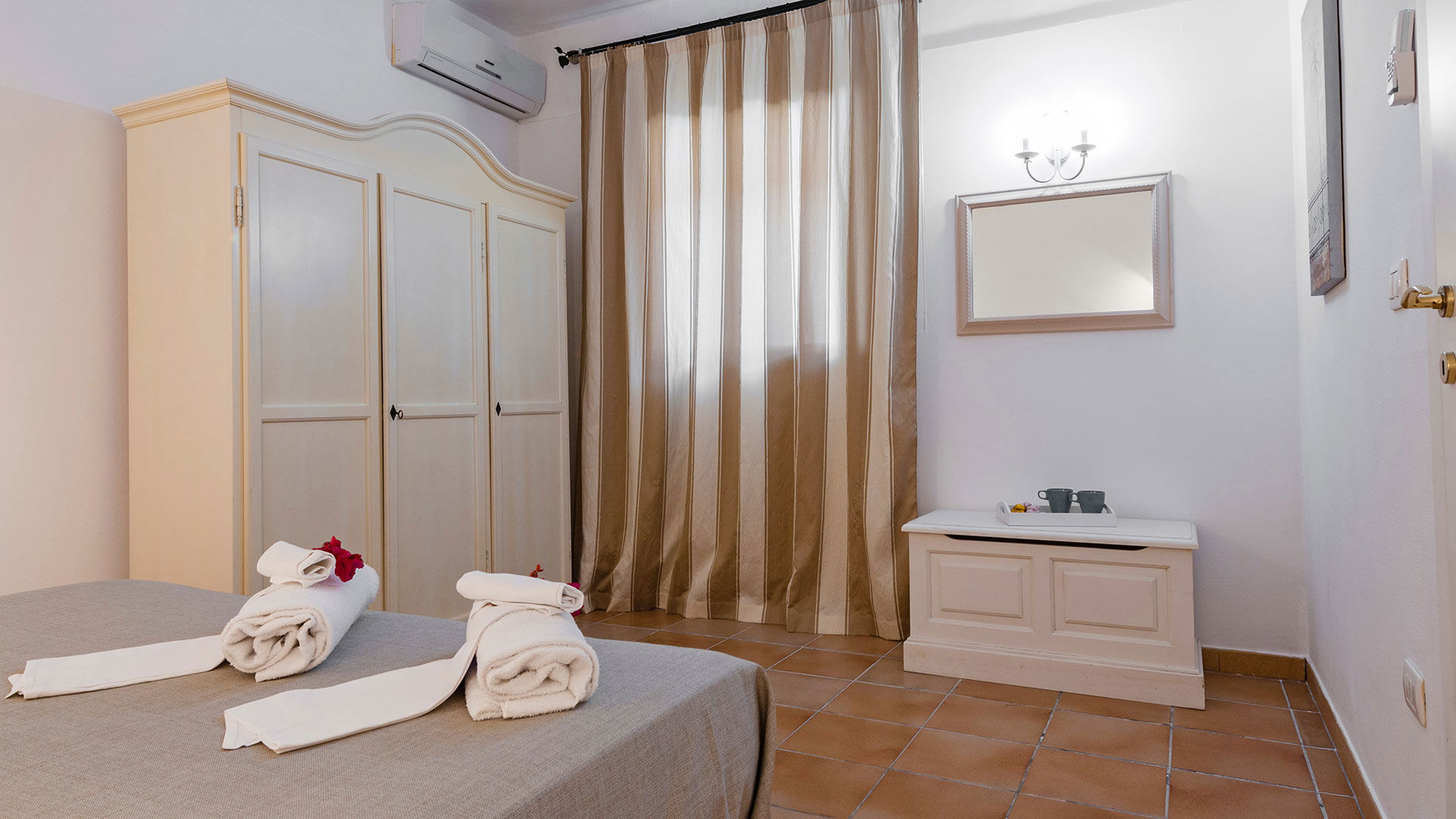 Bilocale Economy con Patio 3