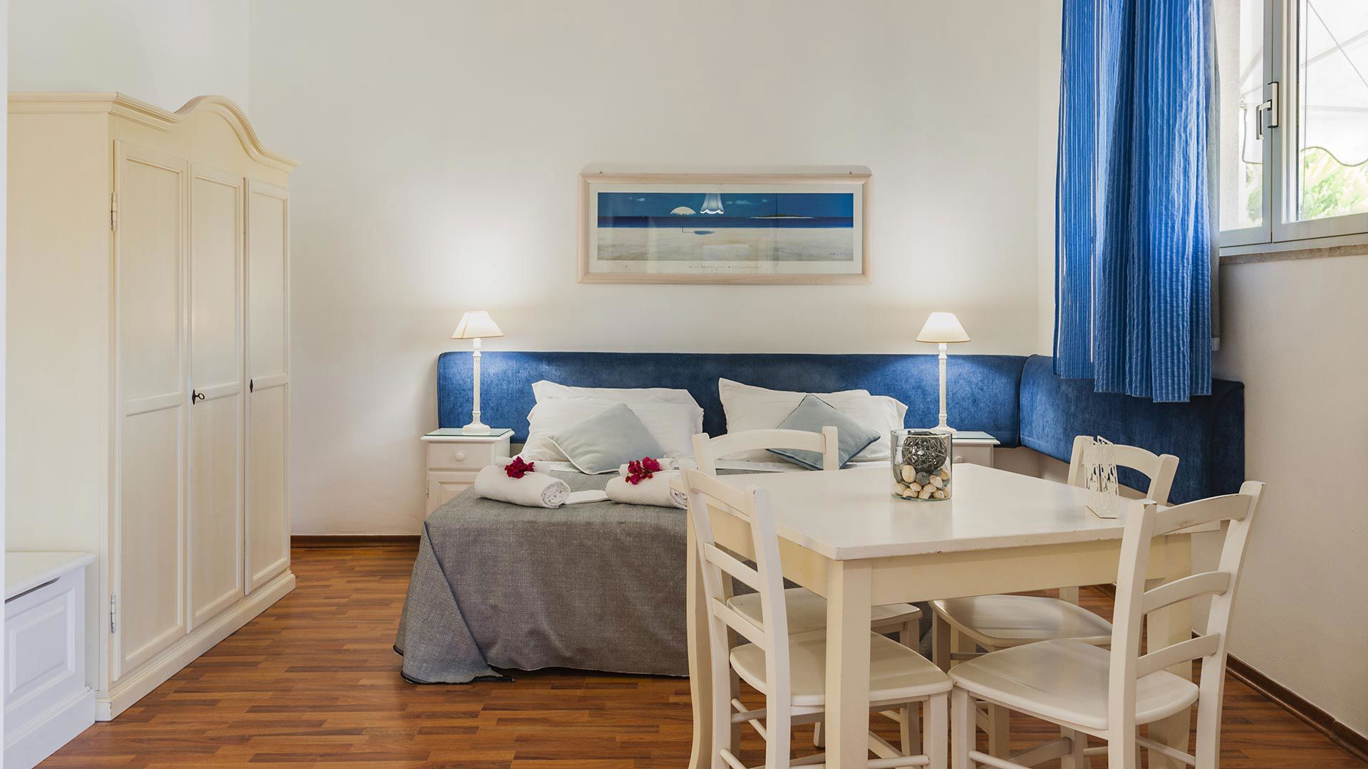 Studio flat with terrace 1