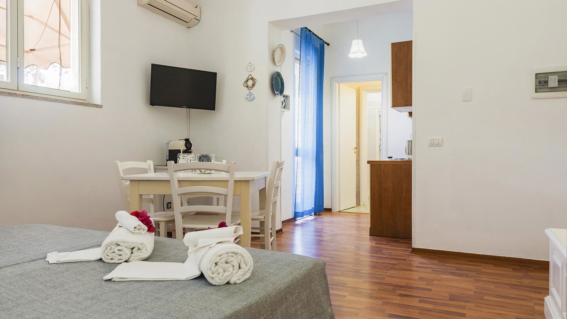 Studio flat with terrace 5