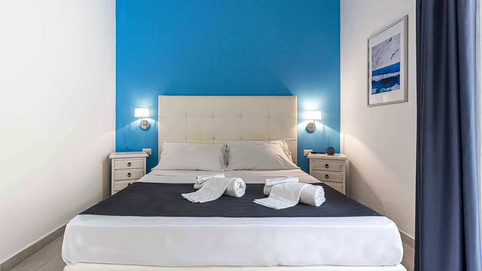 Small luxury apartments pool and sea view 1