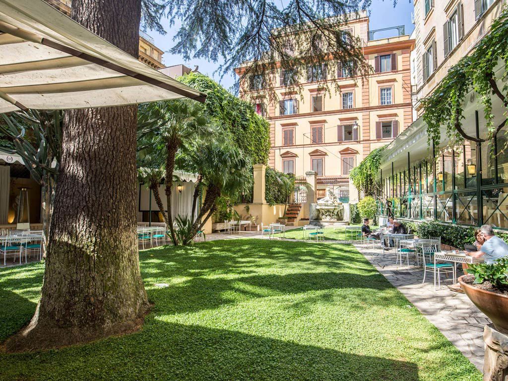 Step into the heart of Rome with a stay at Hotel Quirinale 4