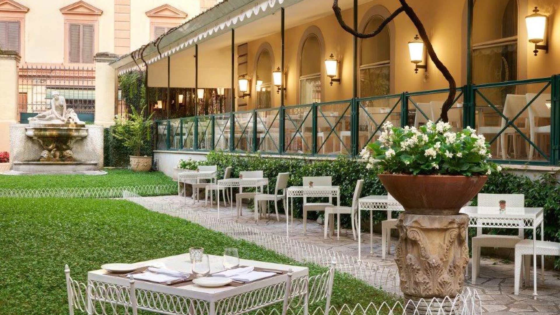 Hotel Quirinale: la tua scelta 4 stelle nel cuore pulsante di Roma 5