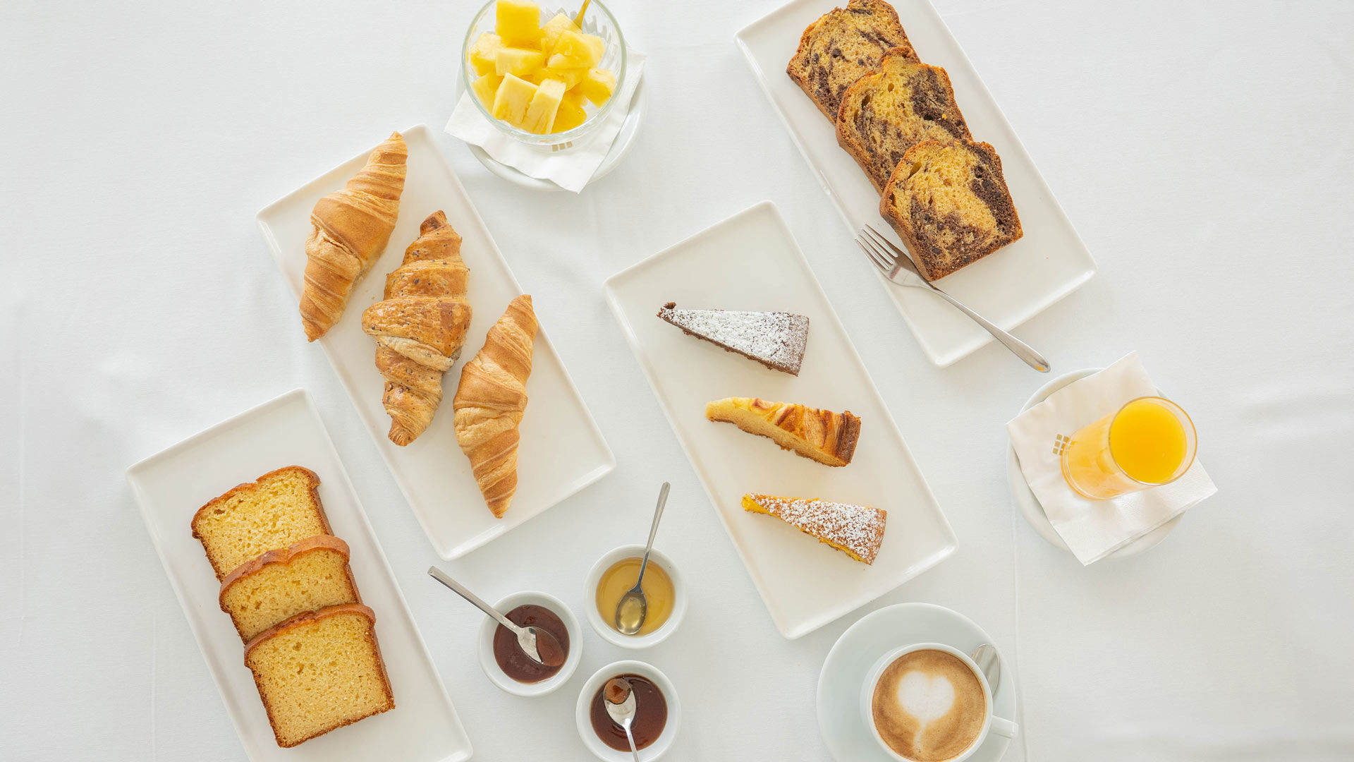 Breakfast - The morning has gold in its mouth