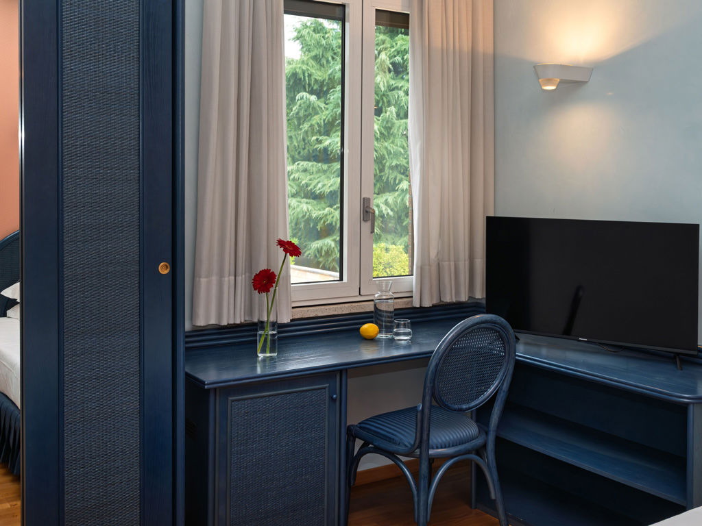 gallery/1024-sedia.jpg