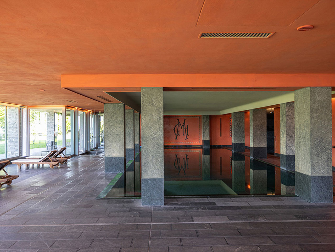 Gallery 40