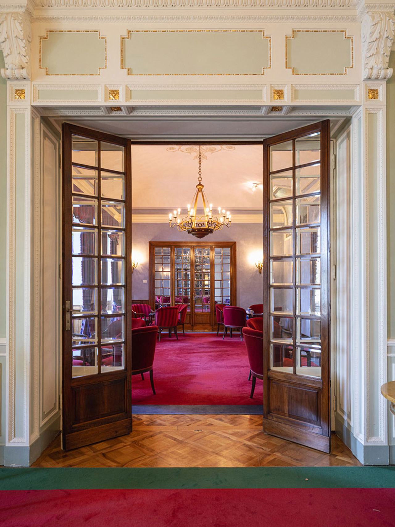 Gallery 33