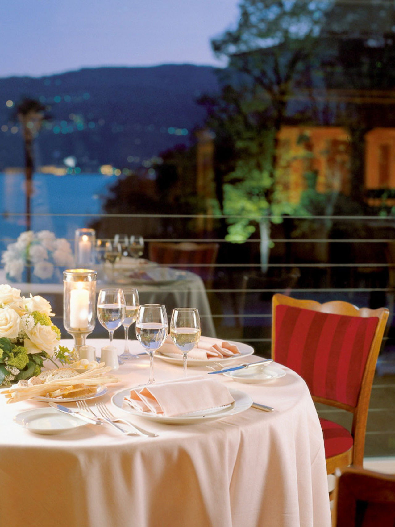 Restaurants & Terrace 5 Restaurants & Terrace 5