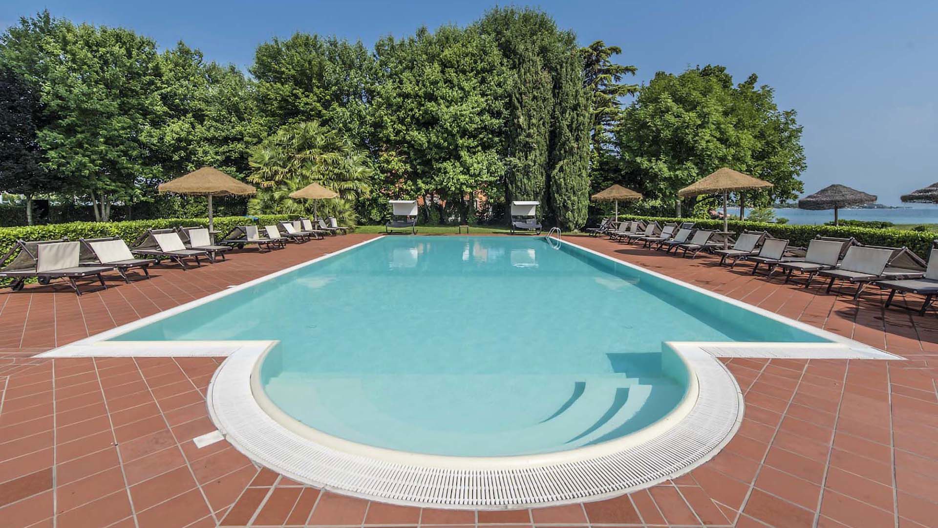 Yachting Hotel Mistral 3