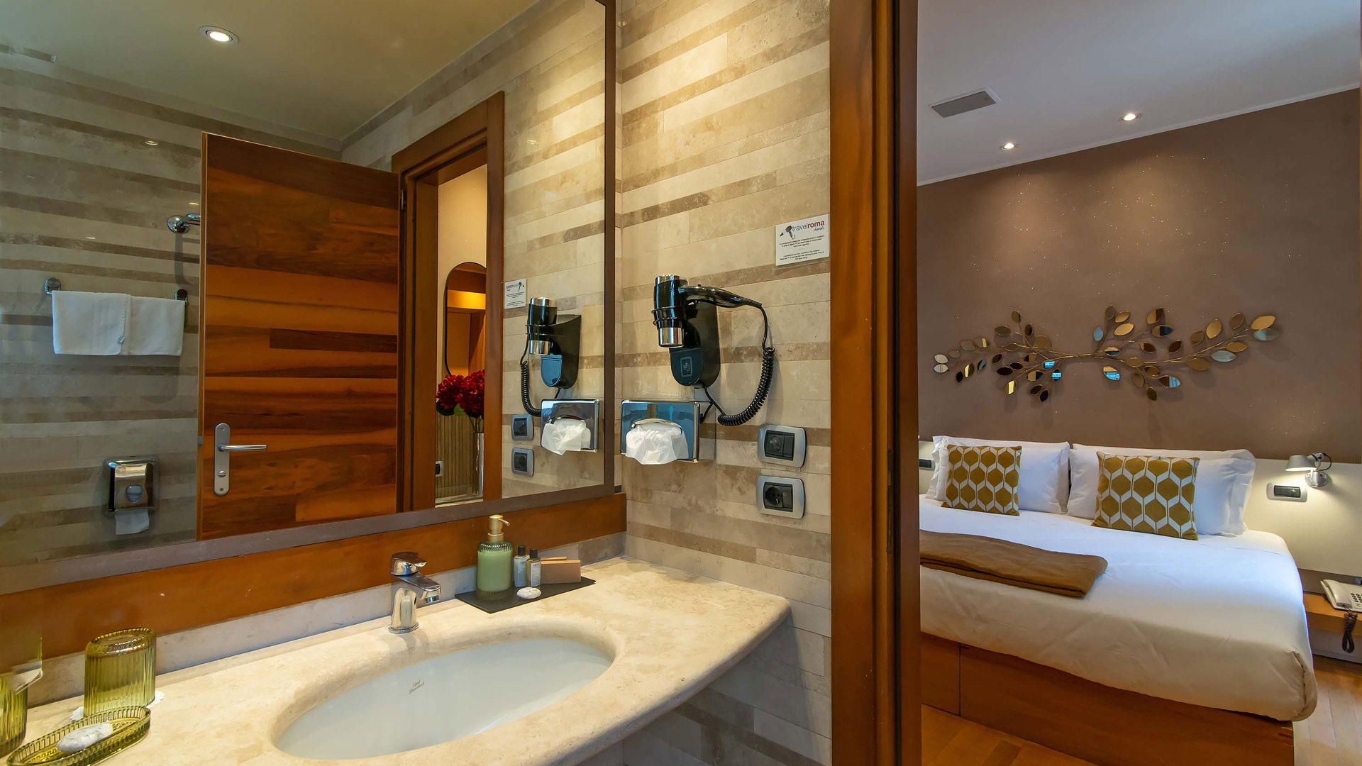 Camera Superior con Balcone