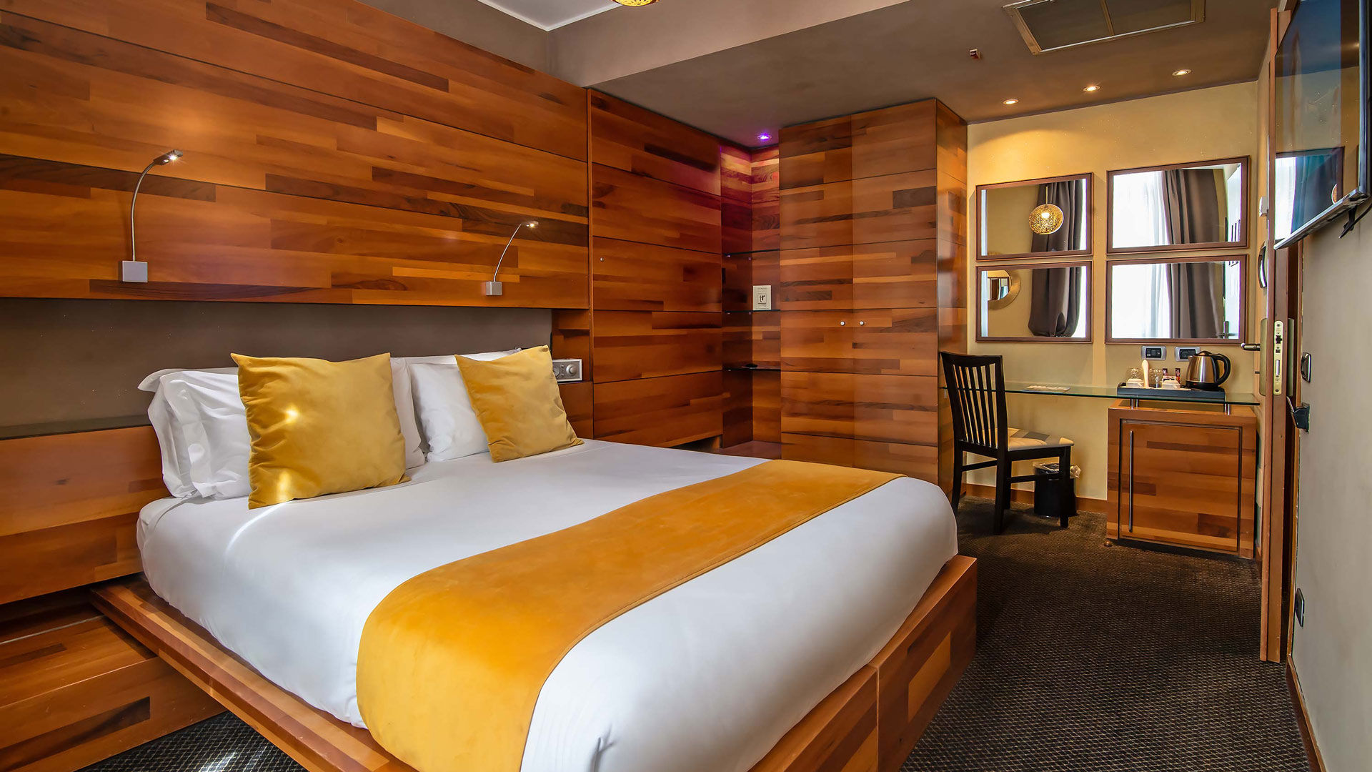 Camera Superior con Balcone