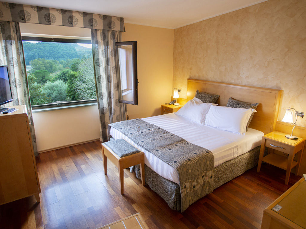 Benvenuti all'Hotel Riviera 2