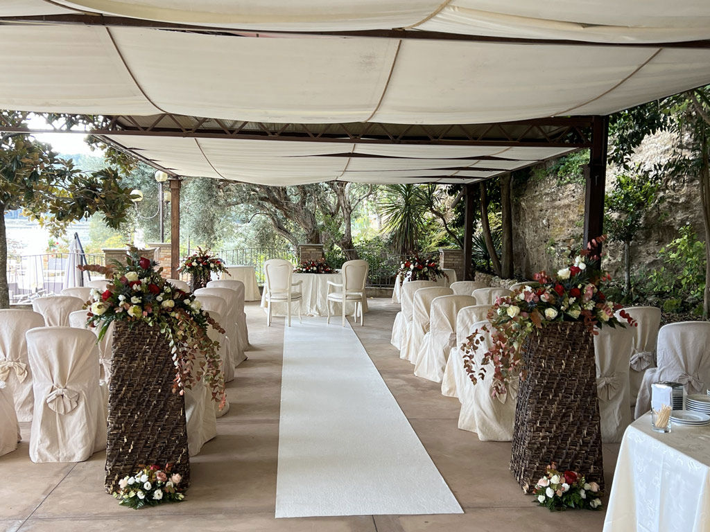 Benvenuti all'Hotel Riviera 2